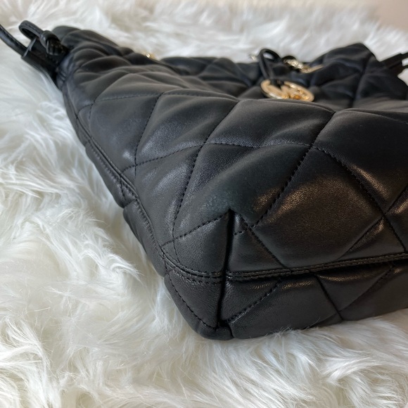 MK vintage quilted lambskin leather purse GUC - Picture 6 of 9